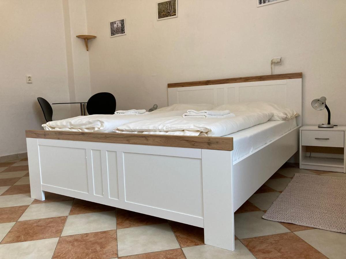 Penzion U Thuje Třeboň Exteriér fotografie